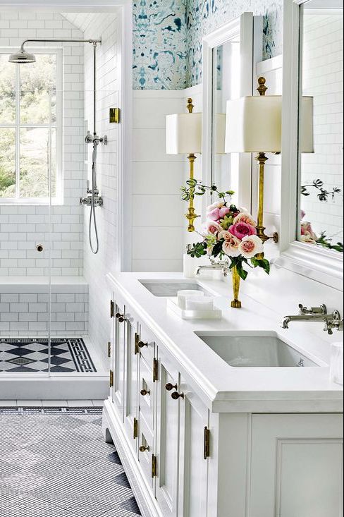 staging_a_bathroom